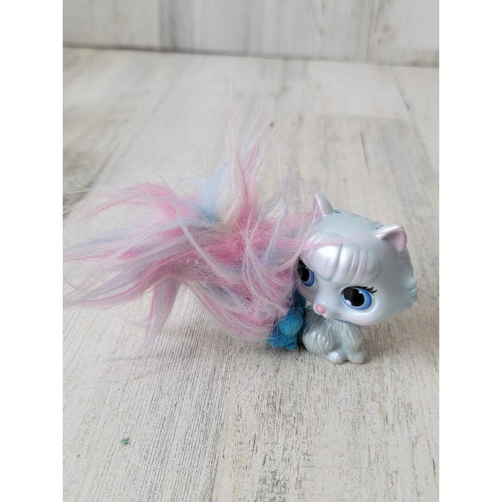 Disney blip princess cat poofy glitter toy figure